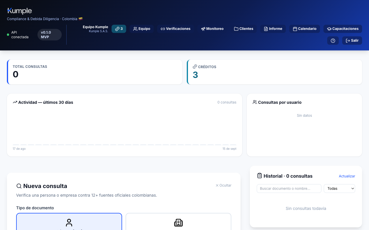 Dashboard principal de Kumple con el buscador de verificaciones y los módulos del menú lateral
